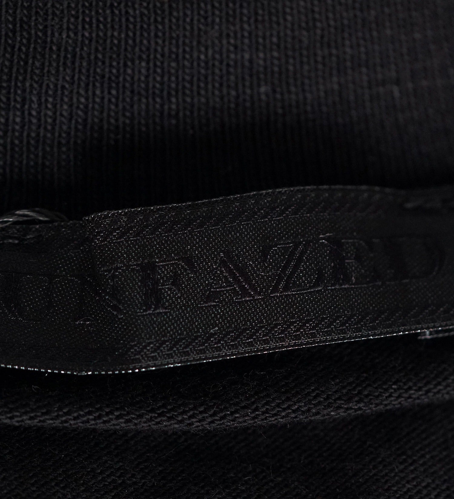 UNFAZED CLUB TEE – DROP 001 / Black